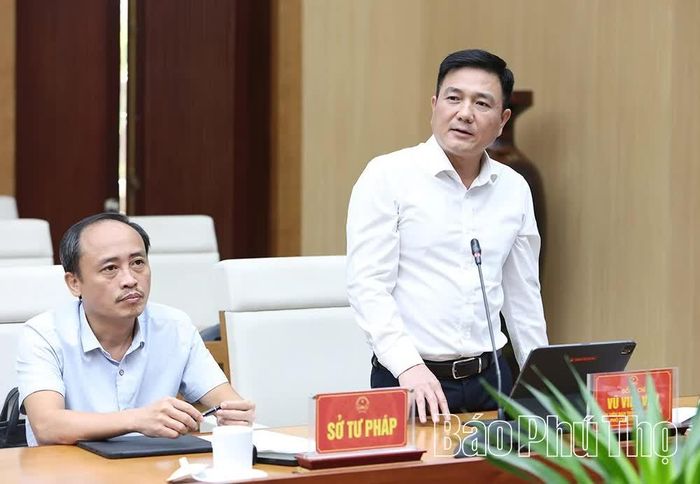 Đồng chí Phó Chủ tịch UBND tỉnh Vũ Việt Văn phát biểu tại buổi làm việc.