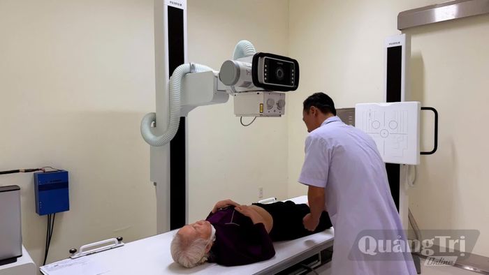 Bệnh viện đa khoa khu vực Đông Hà chú trọng nâng cao chất lượng chuyên môn để phục vụ chăm sóc và điều trị cho người bệnh - Ảnh: P.X.D