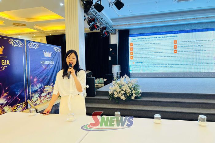 Giảng viên truyền đạt các nội dung tại lớp tập huấn