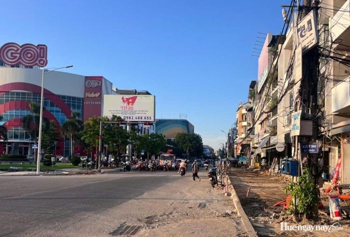  Dự án mở rộng đường Bà Triệu hiện còn vướng một hộ chưa giải phóng mặt bằng.