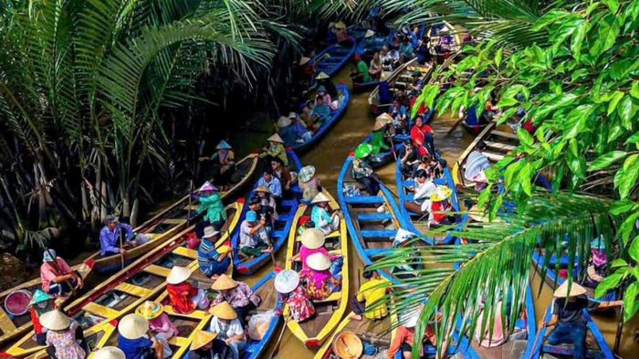 Cù lao Thới Sơn nằm giữa sông Tiền, đây là lợi thế để phường Thới Sơn phát triển kinh tế vườn gắn với du lịch sinh thái, du lịch cộng đồng và dịch vụ trải nghiệm.