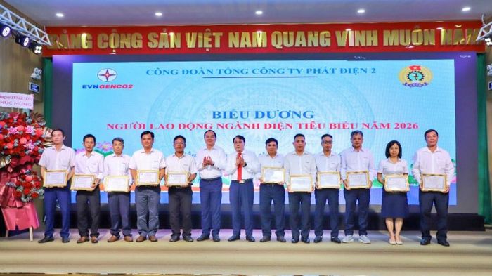 Biểu dương người lao động ngành Điện tiêu biểu năm 2026 tại Hội nghị