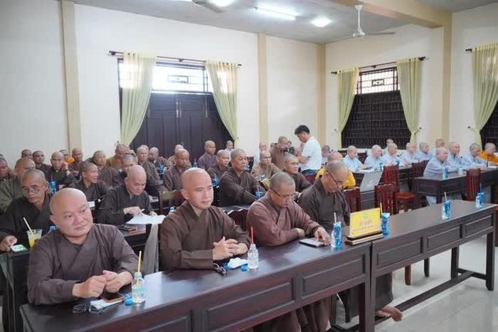 Chư tôn đức Ban Trị sự tham dự