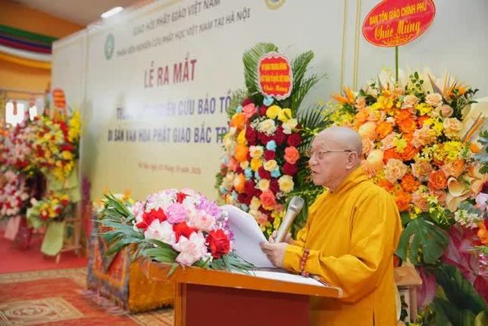Hòa thượng Thích Gia Quang phát biểu
