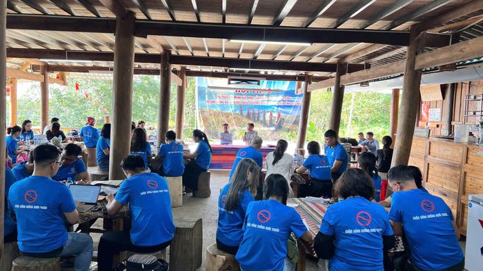 Các đại biểu "hiến kế" phát triển du lịch tại Lai Châu.