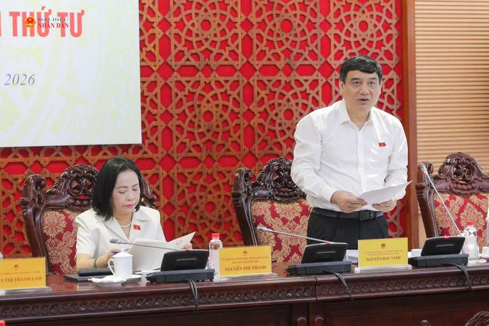 Chủ nhiệm Ủy ban Văn hóa và Xã hội Nguyễn Đắc Vinh phát biểu khai mạc