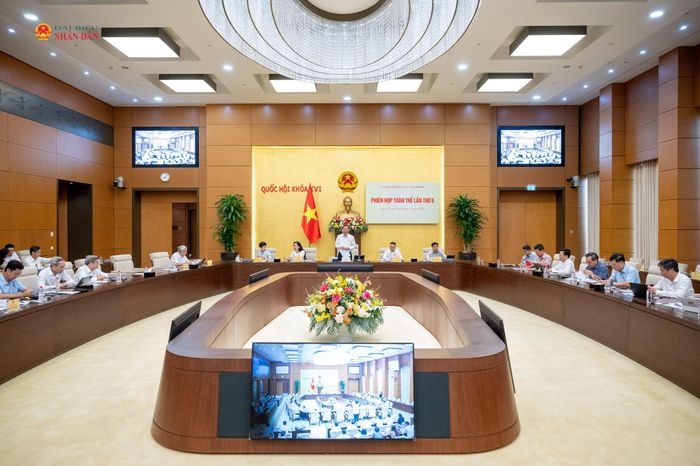 Toàn cảnh Phiên họp