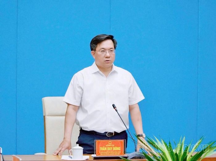 Chủ tịch UBND tỉnh Phú Thọ Trần Duy Đông phát biểu tại hội nghị