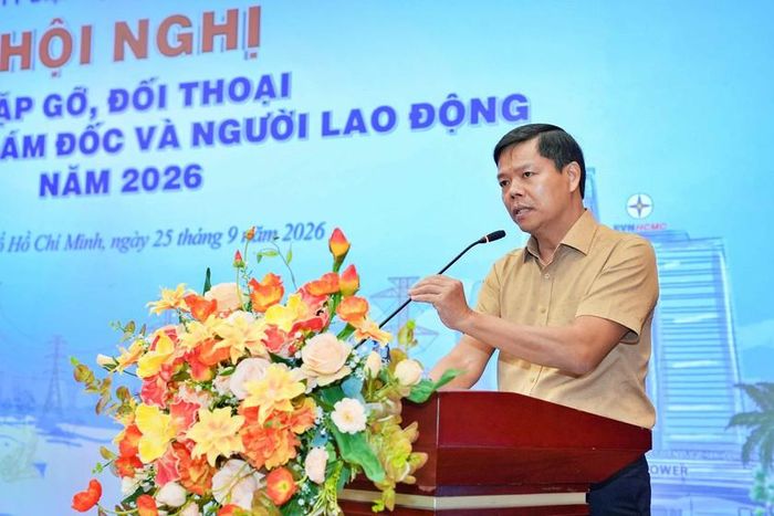 Ông Nguyễn Văn Thanh - Tổng giám đốc EVNHCMC chủ trì hội nghị.