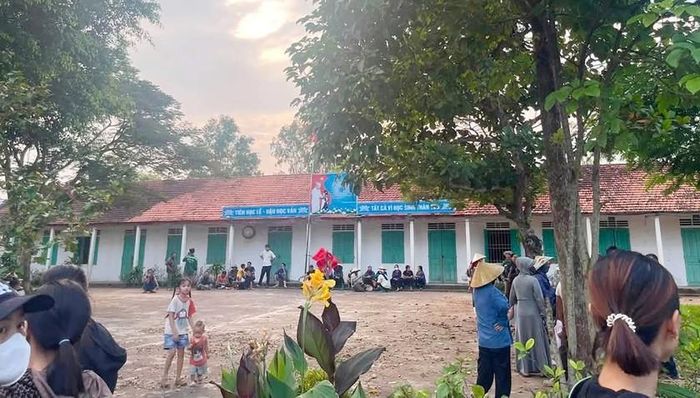 Điểm lẻ Trường Tiểu học Quỳnh Tam.