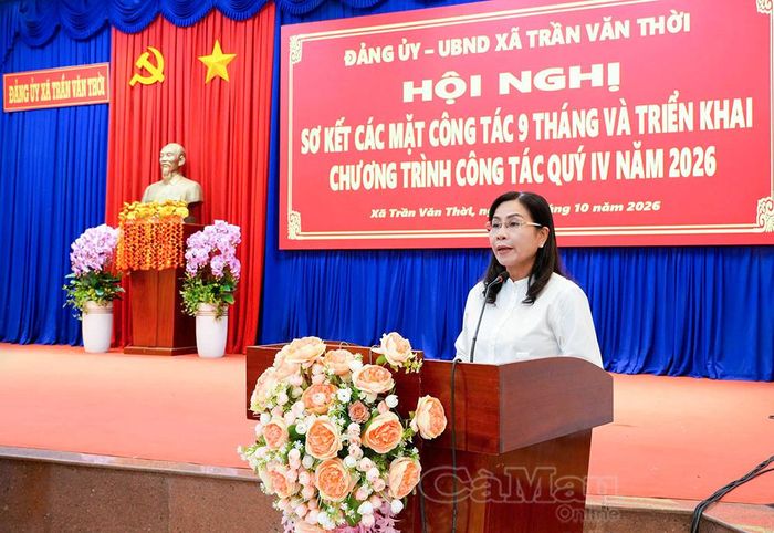 Phó Chủ tịch Thường trực HĐND tỉnh Lê Thị Nhung đề nghị Đảng uỷ xã tiếp tục phát huy tinh thần đoàn kết, đổi mới phương thức lãnh đạo, điều hành, phấn đấu hoàn thành cao nhất các chỉ tiêu năm 2026.