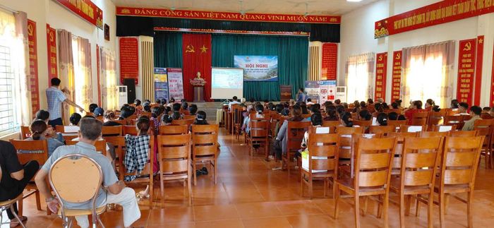 Hội nghị tuyên truyền, phổ biến giáo dục pháp luật được tổ chức theo hình thức tập trung, nhưng giá trị không nằm ở số cuộc họp mà ở việc người dân có hiểu và thực hiện được quyền của mình hay không. Ảnh: Minh Anh
