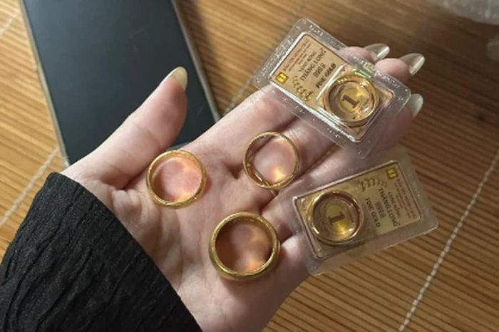 Nhờ tiết giảm những khoản không thiết yếu, gia đình anh Hải và chị Hạnh vẫn dành dụm được một khoản tiền sau mỗi tháng. Ảnh minh họa