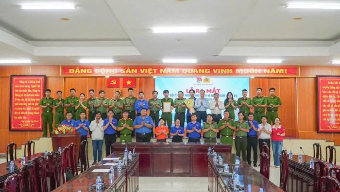 Lễ ra mắt “Đội Thanh niên xung kích vì Nhân dân phục vụ” tại phường Thủ Dầu Một