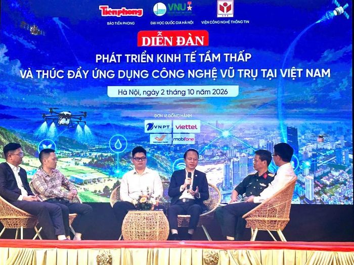 Diễn đàn Phát triển kinh tế tầm thấp và thúc đẩy ứng dụng công nghệ vũ trụ tại Việt Nam.