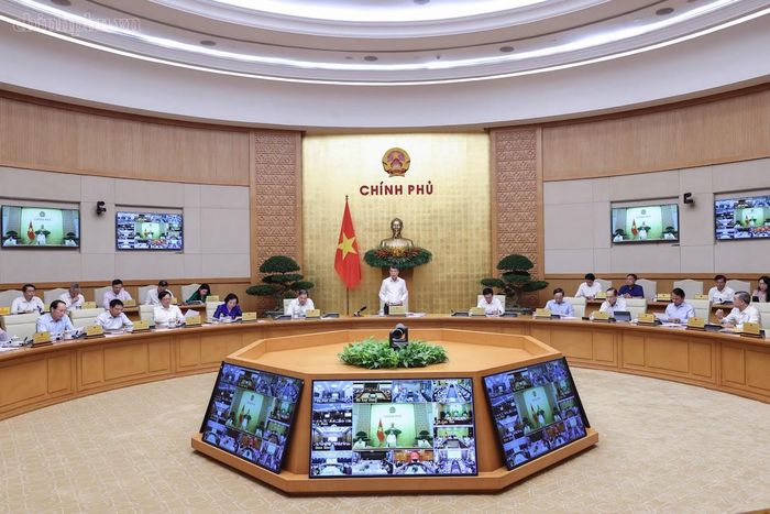 Thủ tướng Lê Minh Hưng chủ trì phiên họp Chính phủ thường kỳ tháng 9 và trực tuyến với các bộ ngành, địa phương. (Ảnh: chinhphu.vn)