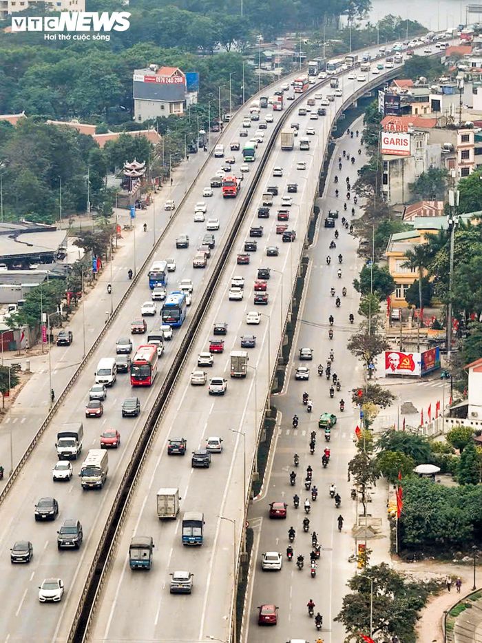 Cục CSGT cũng đề nghị Sở Xây dựng Hà Nội chủ trì, phối hợp với các đơn vị liên quan nghiên cứu, rà soát phương án tổ chức giao thông hiện nay trên toàn tuyến.