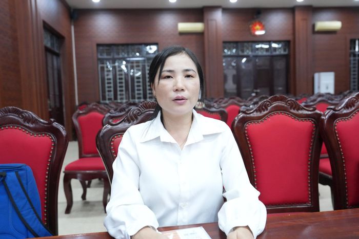 Bà Quách Thị Hạnh chia sẻ về công tác hoà giải trên địa bàn. Ảnh: Công Phương