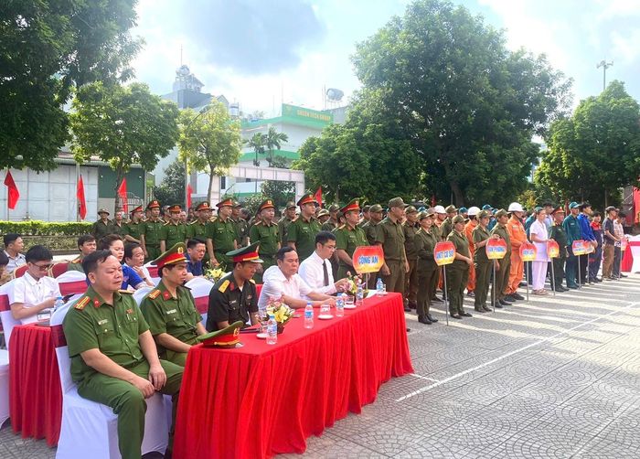Các đại biểu dự chương trình. Ảnh: Hoàng Anh.
