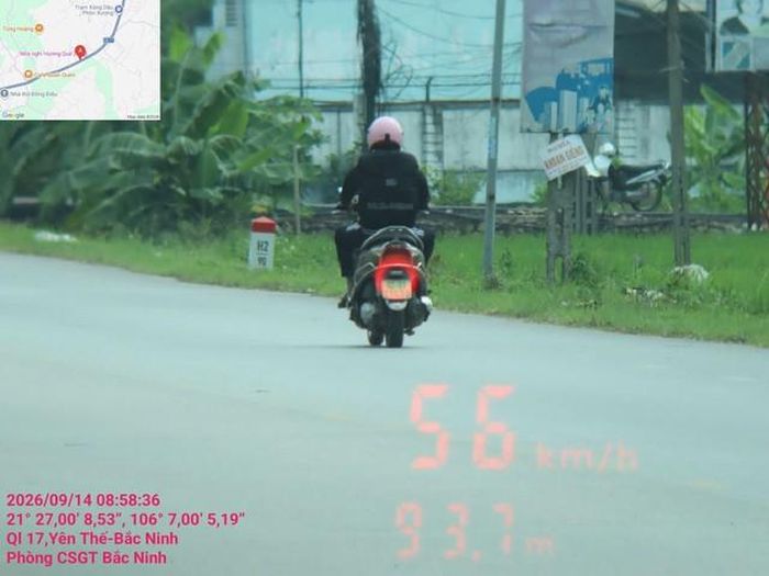 Xe mô tô chạy quá tốc độ trên Quốc lộ 17, xã Yên Thế.