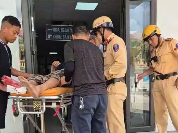 Nhờ lực lượng CSGT hỗ trợ kịp thời đưa đến viện, ông Kết đã qua cơn nguy kịch. Ảnh: Cơ quan công an.