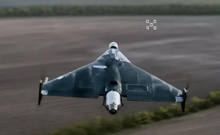 Howard Altman, biên tập viên chuyên trang The War Zone, cho rằng drone đánh chặn vẫn là một phương án có chi phí thấp hơn nhiều so với việc sử dụng các tên lửa phòng không đắt tiền để đối phó UAV.