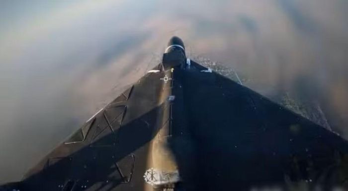 Điều này tạo thêm sức ép đối với hệ thống phòng không Ukraine. Tiêm kích F-16 có thể được sử dụng để đánh chặn UAV, nhưng phương án này đòi hỏi máy bay và phi công hoạt động thường xuyên.
