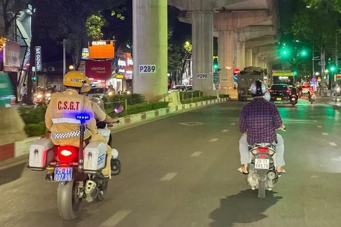 Các tổ tuần tra lưu động trên các tuyến, địa bàn trọng điểm