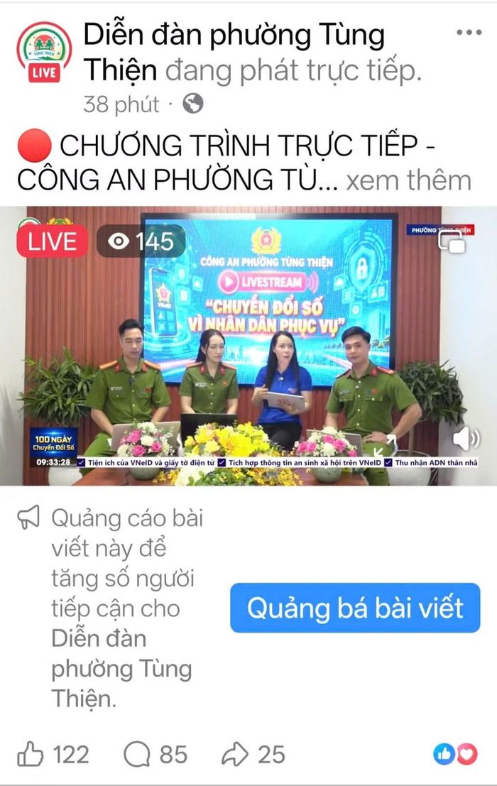 Chỉ với một chiếc điện thoại di động, người dân ở bất kỳ đâu cũng có thể theo dõi toàn bộ nội dung buổi tuyên truyền pháp luật.