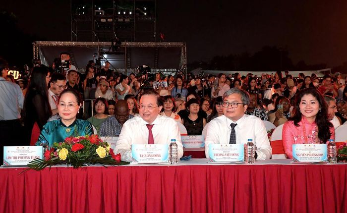 Các đại biểu dự Lễ Bế mạc Lễ hội Văn hóa Thế giới tại Hà Nội lần thứ II năm 2026.