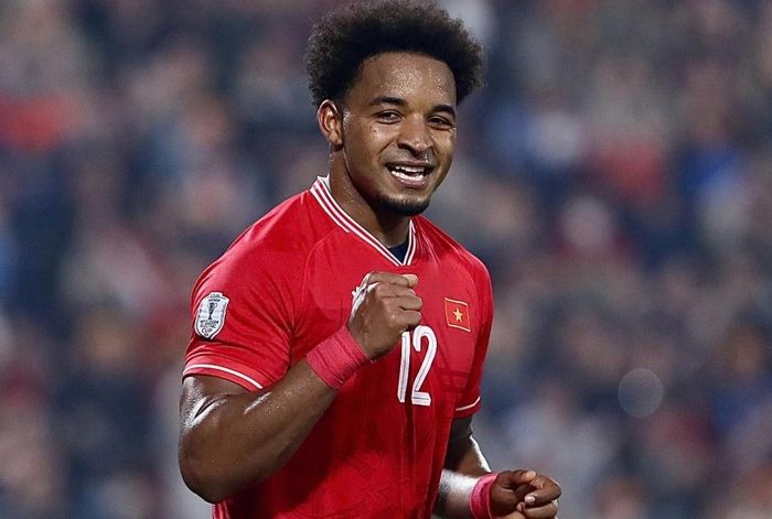  Xuân Son từng tung người đánh đầu mở tỷ số trong chiến thắng 2-0 của Việt Nam trên sân Malaysia hồi tháng 8. 
