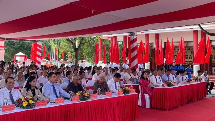 Các đại biểu dự buổi lễ. (Ảnh: CTV)