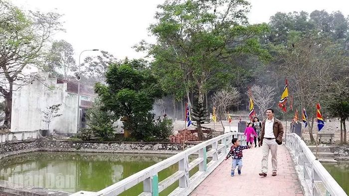 Đền thờ thủy tổ dòng họ Thiều trong giai đoạn triển khai trùng tu, tôn tạo. (Ảnh: Mai Luận)