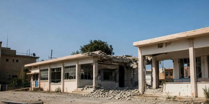 Một tòa nhà tại Lebanon bị Israel cài chất nổ. Ảnh: ANADOLU