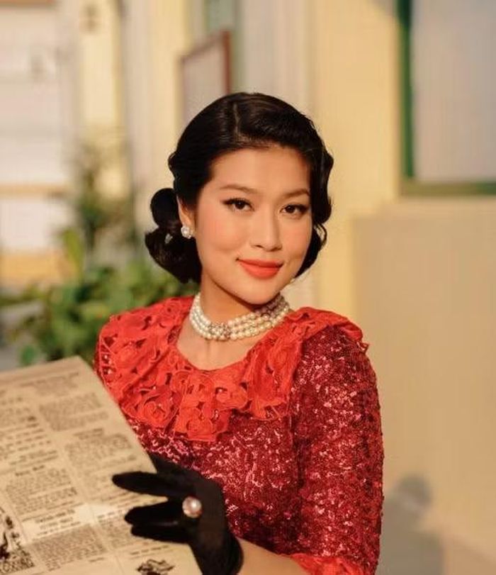 Bước ngoặt đáng chú ý trong hành trình của Thiên Ân đến từ điện ảnh. Cuối năm 2024, cô lần đầu chạm ngõ màn ảnh rộng với vai Bảy Loan - một mỹ nhân Sài Gòn đầu thế kỷ 20 trong Công tử Bạc Liêu của đạo diễn Lý Minh Thắng. Ảnh: FB Đoàn Thiên Ân