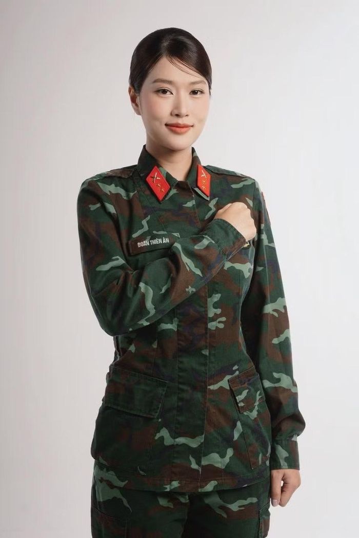 Song song với điện ảnh, Thiên Ân duy trì độ nhận diện thông qua các sự kiện, talk show, game show và chương trình thực tế như Sao nhập ngũ. Ảnh: FB Đoàn Thiên Ân