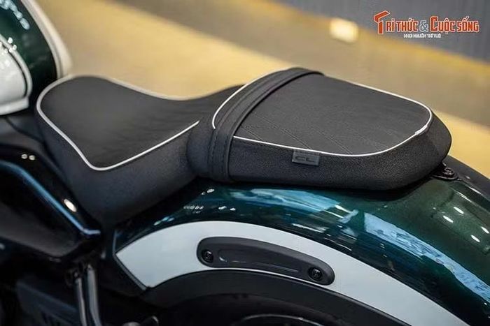 CFMoto 450CL-C AMT sử dụng động cơ hai xi lanh thẳng hàng, dung tích 449 cc, làm mát bằng dung dịch. Công suất cực đại đạt 40 mã lực tại 8.000 vòng/phút, mô men xoắn cực đại 42 Nm tại 6.250 vòng/phút.
