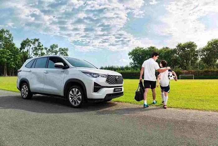 Riêng tháng 9, Toyota bán được 1.821 xe hybrid.