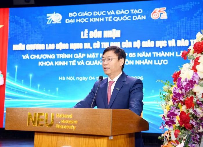 PGS.TS Bùi Đức Thọ - Giám đốc ĐH Kinh tế Quốc dân.