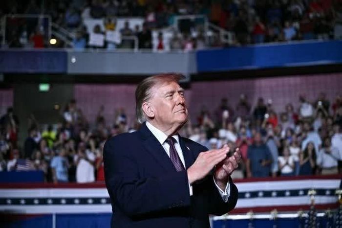 Tổng thống Mỹ Donald Trump cho rằng, Iran gần như từ bỏ ý định phát triển vũ khí hạt nhân. (Nguồn: CNN)