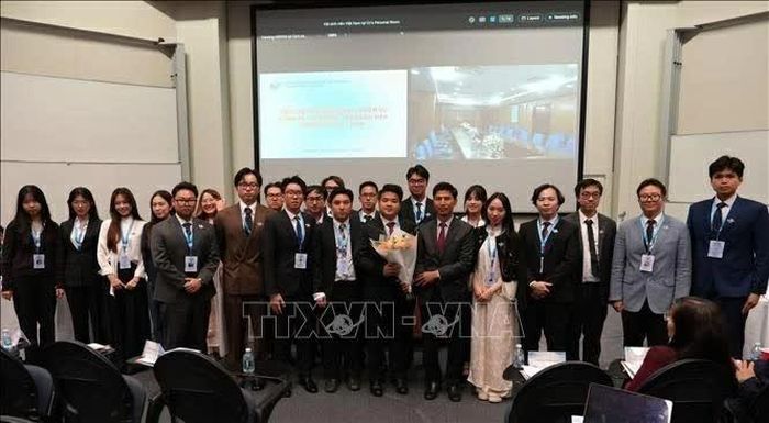 Ban Chấp hành khóa IV ra mắt. (Nguồn: TTXVN)