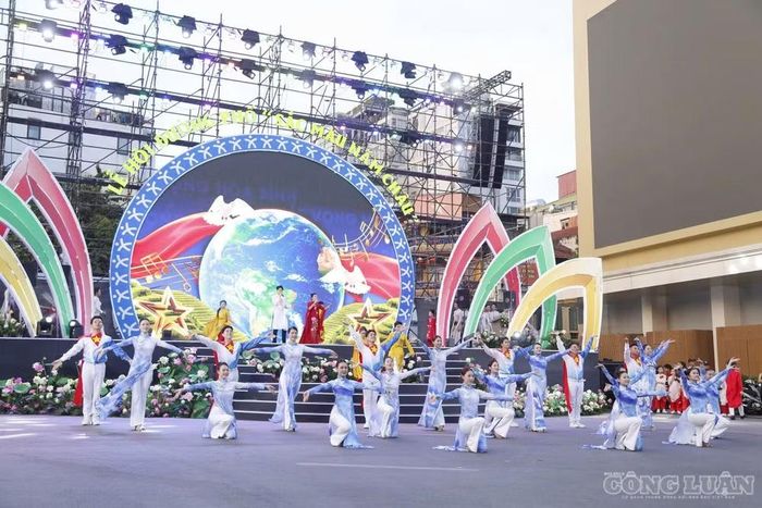 Tiết mục nghệ thuật lan tỏa thông điệp hòa bình, hữu nghị và kết nối giữa các nền văn hóa