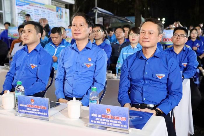Đại biểu tham dự lễ bế mạc.