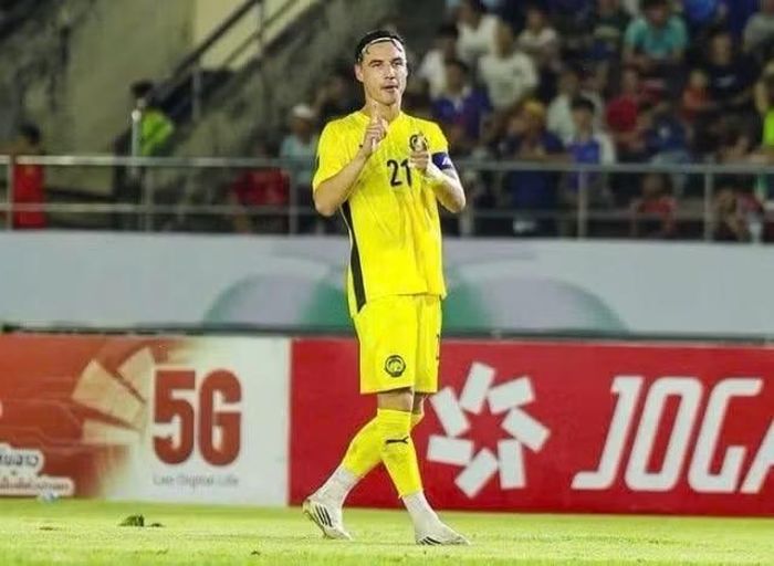 Đội trưởng Dion Cools vắng mặt trong trận đấu với Việt Nam.