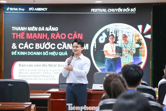 Chuyên gia chia sẻ về kinh nghiệm đưa sản phẩm lên các sàn thương mại điện tử.