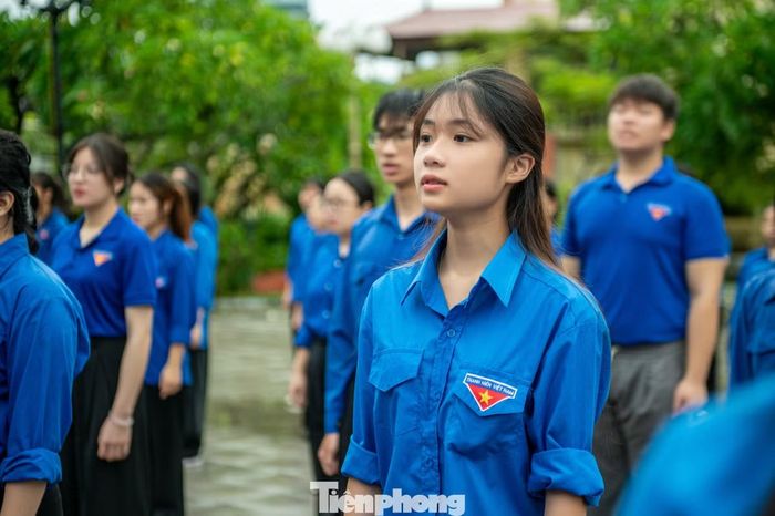 Từ những buổi sinh hoạt truyền thống do Thành Đoàn Quảng Ninh tổ chức đã phát hiện, nhân lên nhiều tấm gương cán bộ hội tiêu biểu, gia đình trẻ tiêu biểu, thanh niên sống đẹp tích cực tham gia công cuộc xây dựng thành phố trẻ Quảng Ninh.