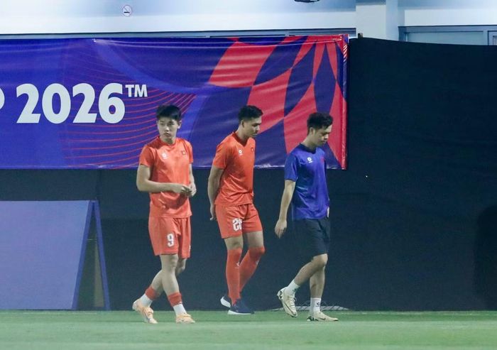 Bác sĩ của đội tuyển đang theo sát tình hình chấn thương của những trường hợp này