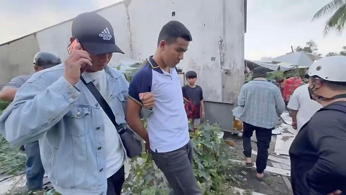 Đối tượng cướp giật điện thoại của du khách nước ngoài gần chợ Bến Thành bị bắt.