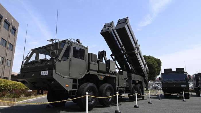 Lô tên lửa tấn công tầm xa đầu tiên (Type 25) của Tokyo có khả năng đánh chặn các mục tiêu trên mặt đất và trên biển đã chính thức được đưa vào vận hành tác chiến, theo thông báo ngày 30/3/2026 từ Nhật Bản. Ảnh: Lực lượng Phòng vệ Nhật Bản//news.usni.org