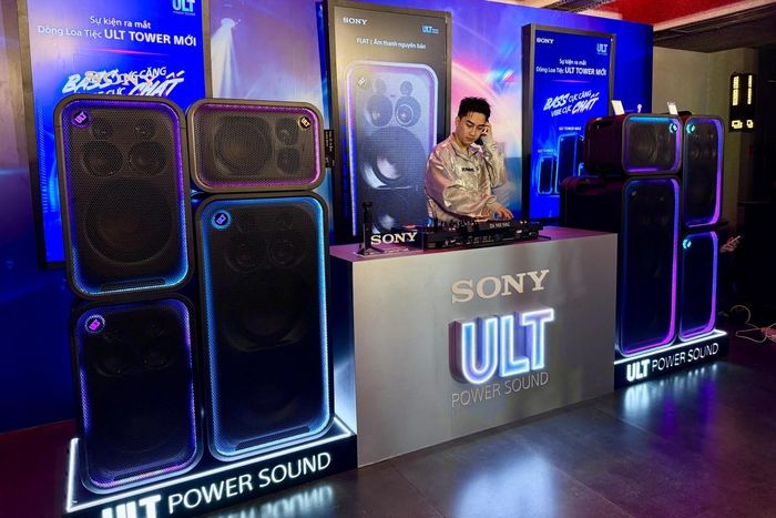 Dòng loa Tiệc ULT Tower mới của Sony. Ảnh: Lê Mỹ